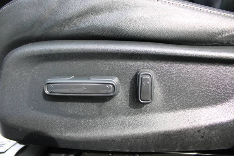 2019 Honda Insight Touring