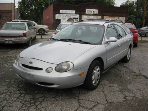 1997 Ford Taurus for sale at S & G Auto Sales in Cleveland OH