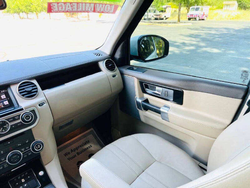 2016 Land Rover LR4 HSE