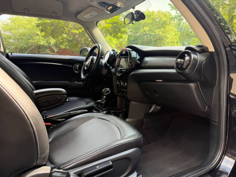 2017 MINI Hardtop 2 Door Cooper