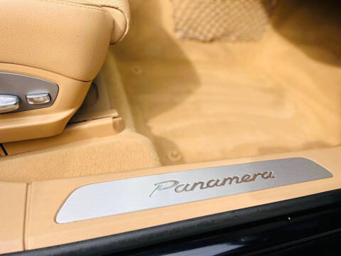 2011 Porsche Panamera