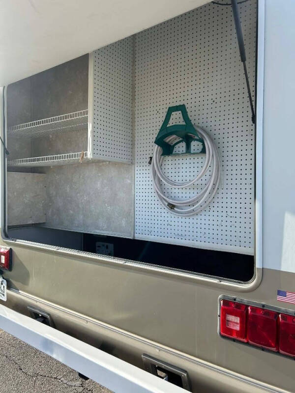 2004 Ford E-Series E-450 SD