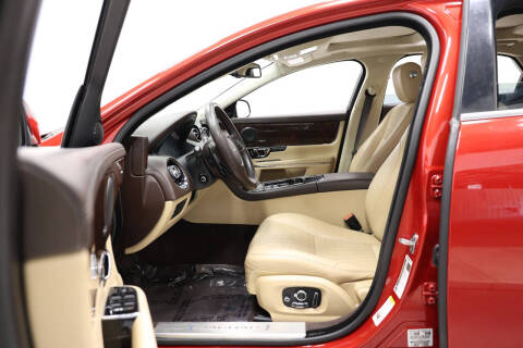 2016 Jaguar XJL Portfolio