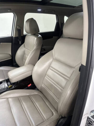 2020 Kia Sorento EX V6