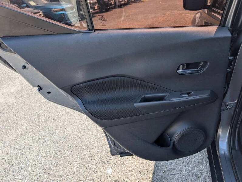 2021 Nissan Kicks SV