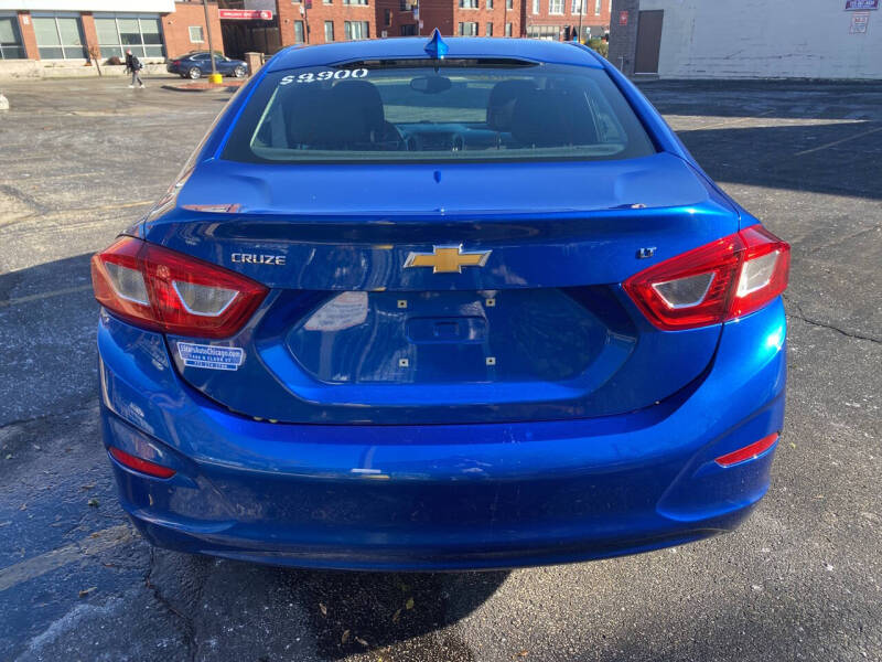 2017 Chevrolet Cruze LT Auto