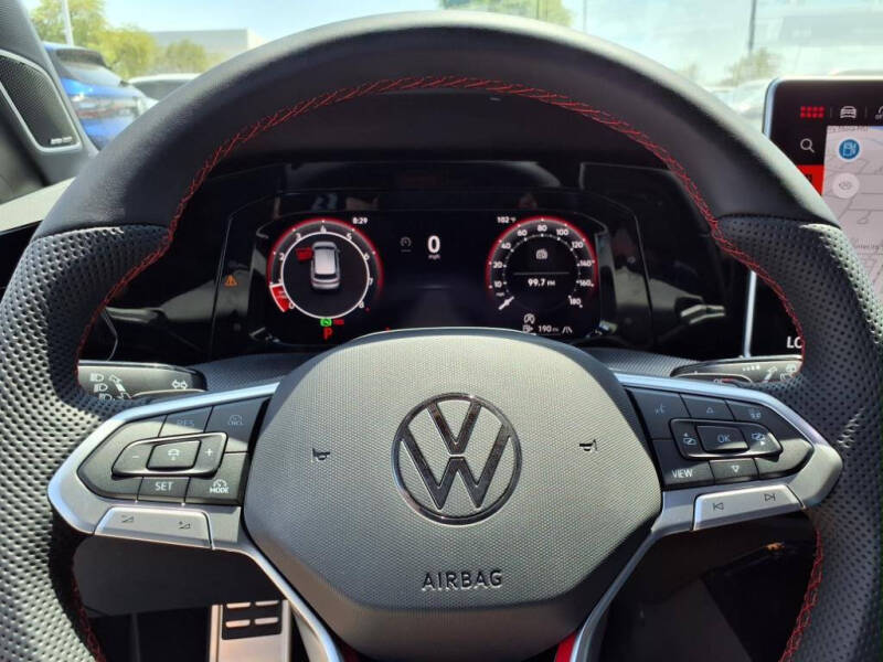 2025 Volkswagen Golf GTI SE