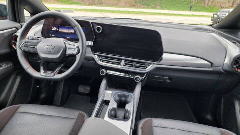 2025 Chevrolet Equinox EV RS