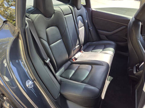 2023 Tesla Model 3 Performance