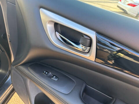 2018 Nissan Pathfinder S