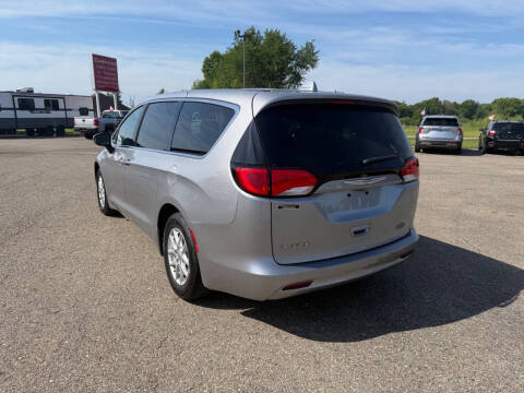 2017 Chrysler Pacifica Touring
