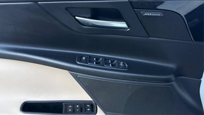 2019 Jaguar XE 25t Premium