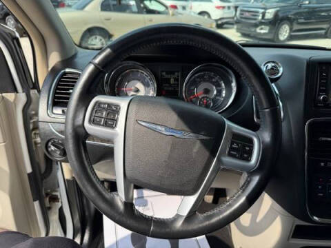 2014 Chrysler Town and Country Touring