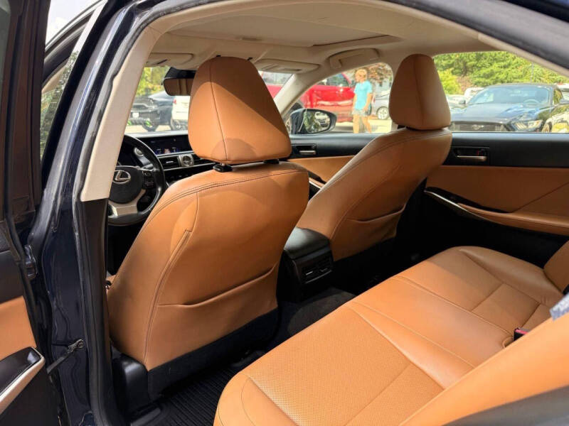 2017 Lexus IS 300