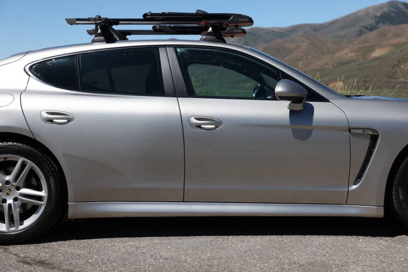 2011 Porsche Panamera 4
