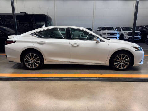 2021 Lexus ES 250