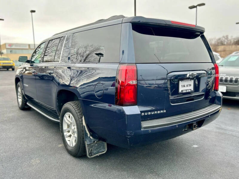 2019 Chevrolet Suburban LT