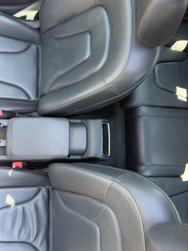 2011 Audi A4 2.0T quattro Premium