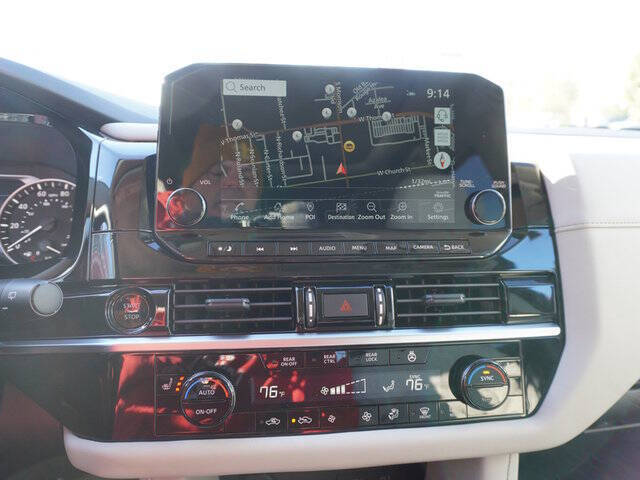 2025 Nissan Pathfinder SL
