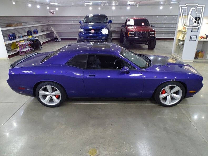 2010 Dodge Challenger SRT8