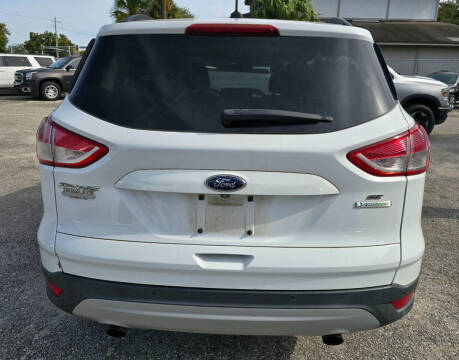 2015 Ford Escape SE
