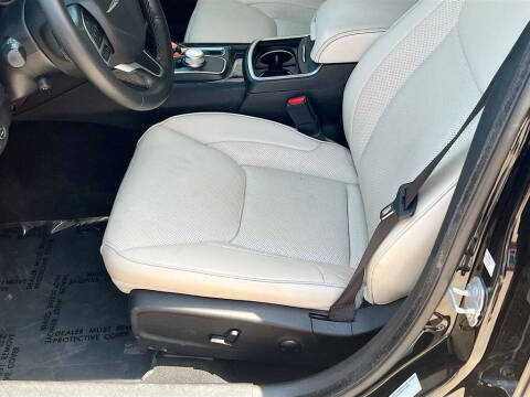 2022 Chrysler 300 Touring L