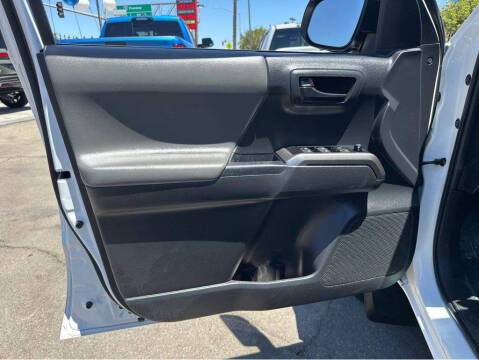 2023 Toyota Tacoma SR5 V6