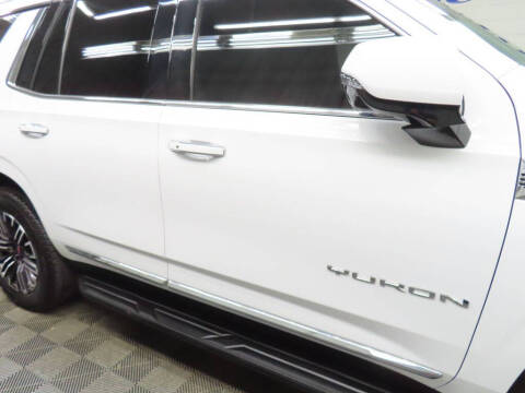 2025 GMC Yukon Elevation