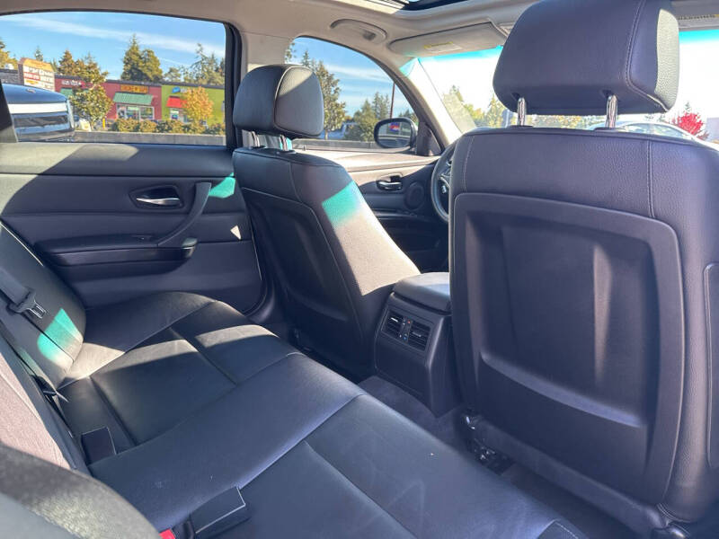 2011 BMW 3 Series 335i