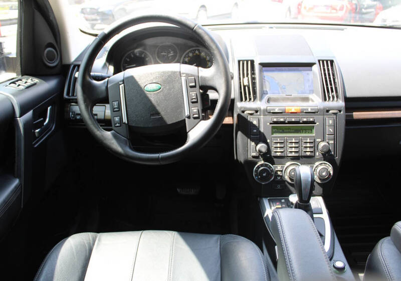 2011 Land Rover LR2