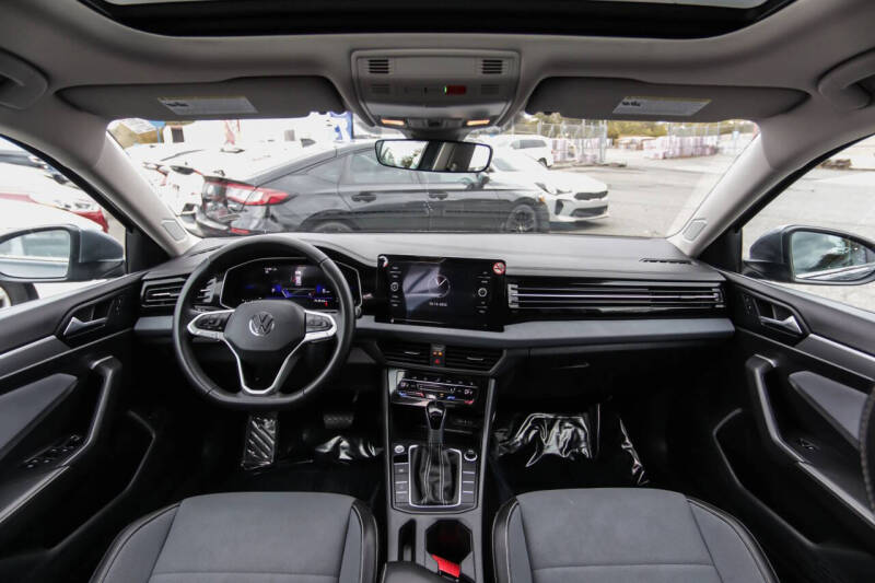 2025 Volkswagen Jetta SE