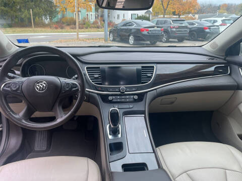 2017 Buick LaCrosse Essence