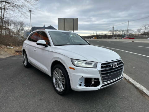 2018 Audi Q5 2.0T quattro Premium Plus