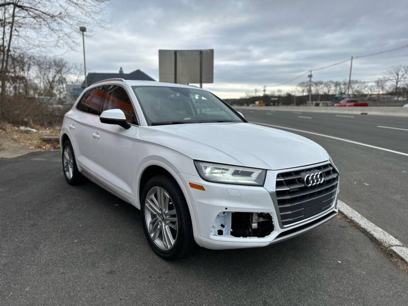 2018 Audi Q5 2.0T quattro Premium Plus