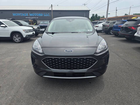 2020 Ford Escape SE