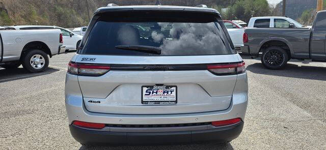 2026 Jeep Grand Cherokee Altitude