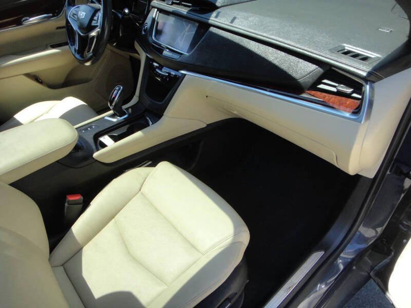 2019 Cadillac XT5 Luxury