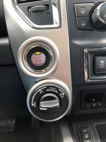 2019 Nissan Titan SV