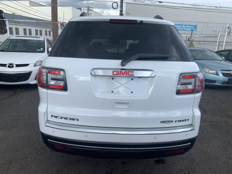 2016 GMC Acadia SLE-2