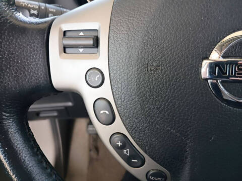 2013 Nissan Rogue SV w/SL Package