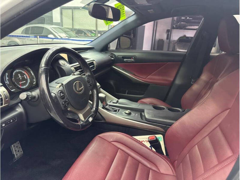 2016 Lexus IS 200t