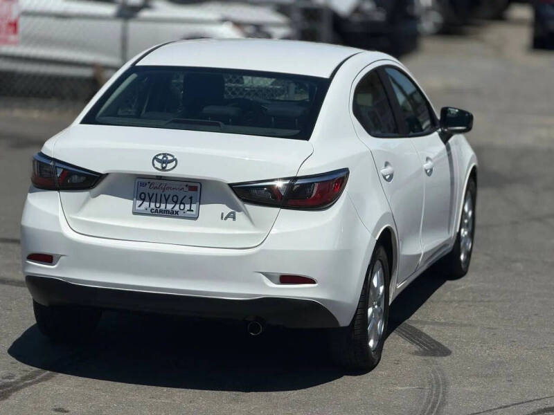 2017 Toyota Yaris iA
