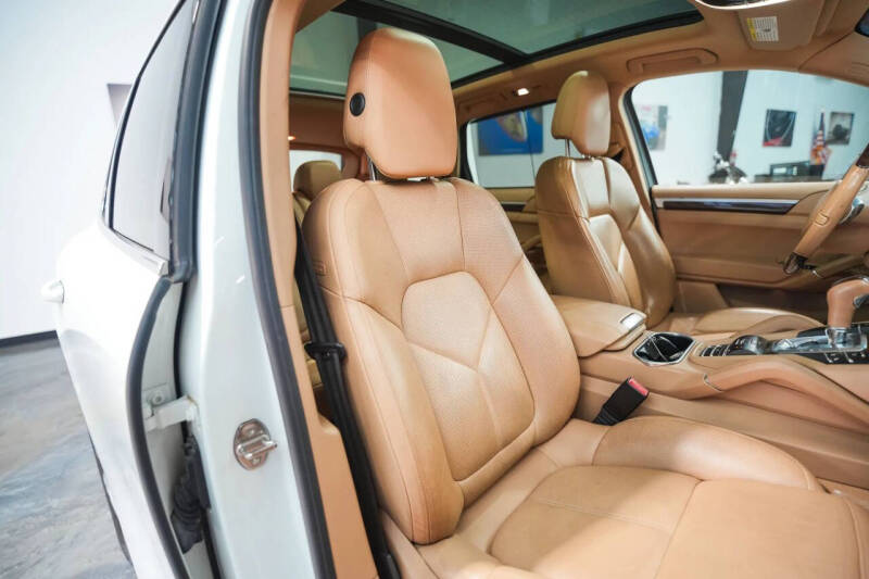 2014 Porsche Cayenne S Hybrid