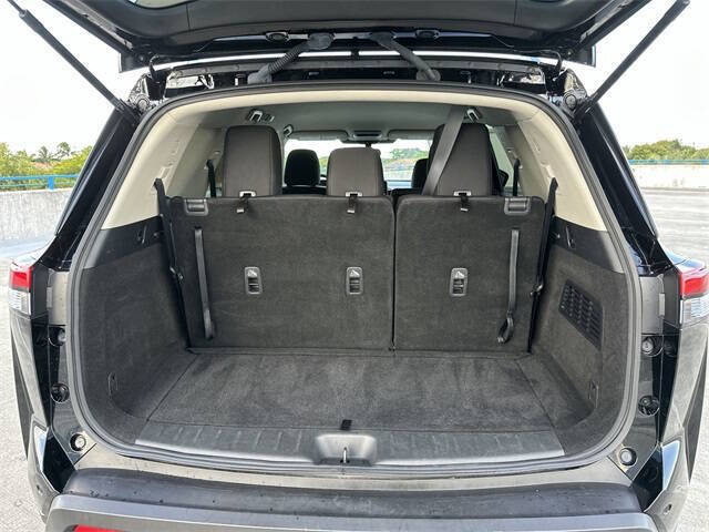 2024 Nissan Pathfinder SV