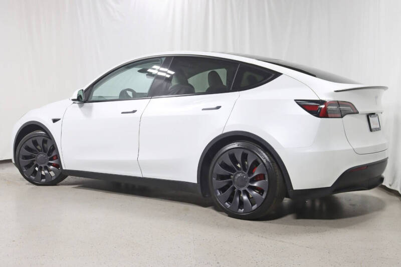 2025 Tesla Model Y Performance