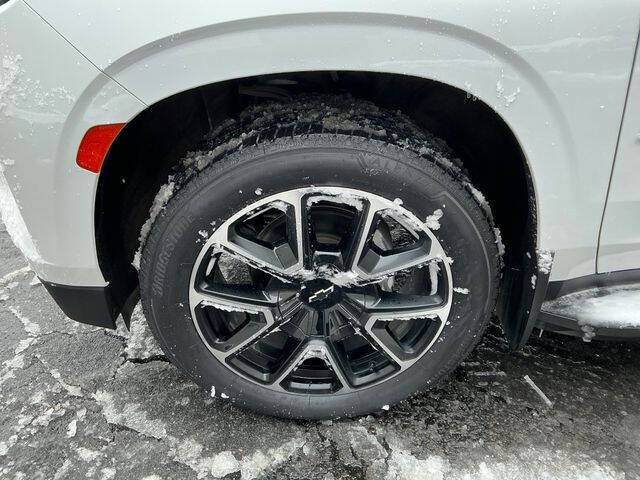 2023 Chevrolet Suburban RST