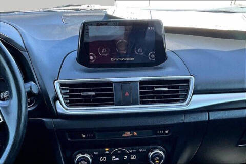 2017 Mazda MAZDA3 Touring