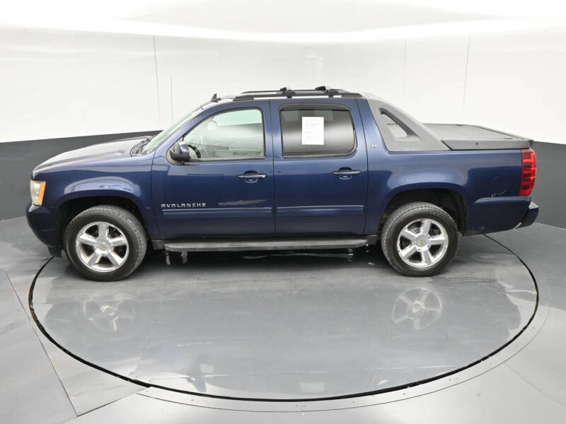 2011 Chevrolet Avalanche LT