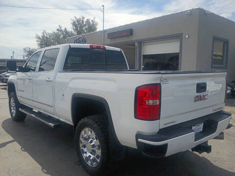 2015 GMC Sierra 2500HD Denali
