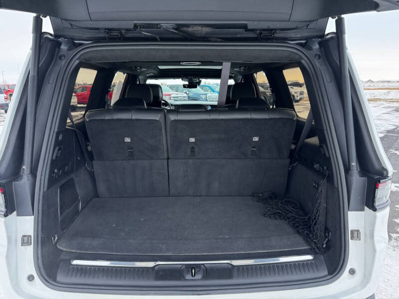 2022 Jeep Grand Wagoneer Series II